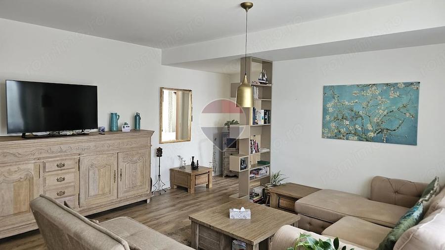 Apartament cu 2 camere decomandat în Calea Romanului