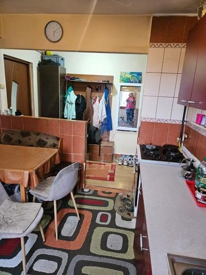 Apartament cu 3 camere semidecomandat în Gheorgheni