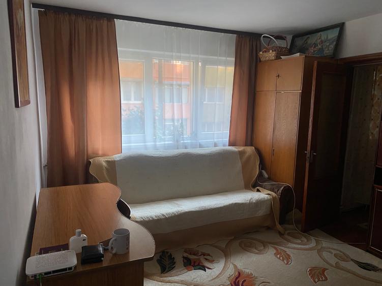 Apartament cu 2 camere nedecomandat în George Enescu