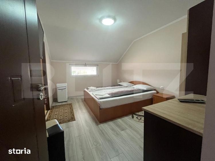 Casă cu 10 camere cu Teren 2000 Mp în Sântandrei