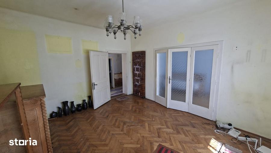Casă cu 2 camere cu Teren 126 Mp în Central