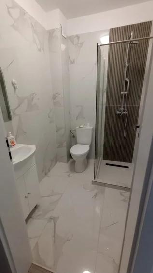 Apartament cu 3 camere decomandat în Theodor Pallady