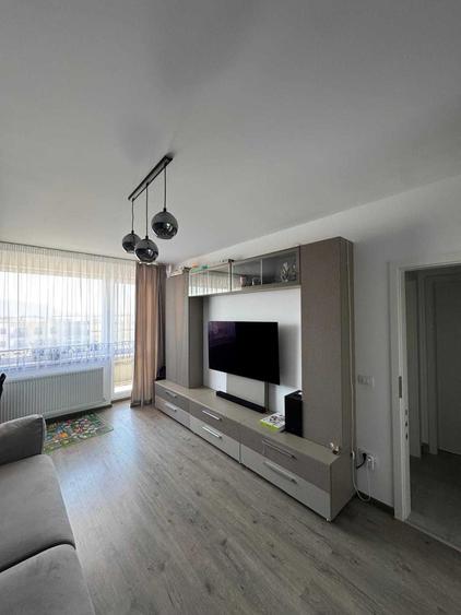 Apartament cu 2 camere decomandat în Central