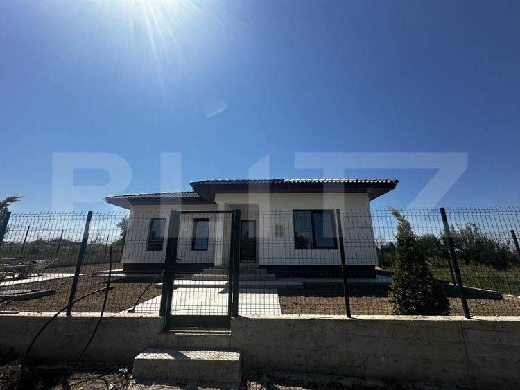 Casă individuală cu 3 camere cu Teren 400 Mp în Centura Narciselor