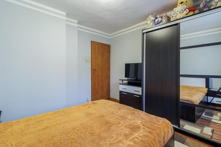 Apartament cu 3 camere decomandat, mobilat în Bragadiru