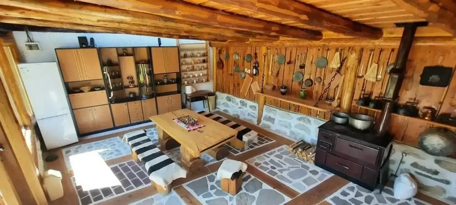 Spațiu comercial, de 723 mp, în Valea Cricovului