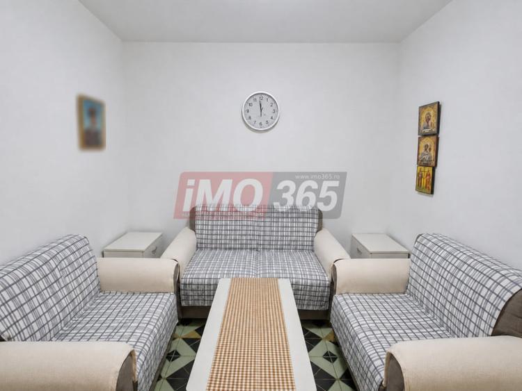 Apartament cu 3 camere decomandat în Găvana