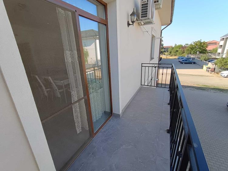 Apartament cu 2 camere decomandat în Giroc