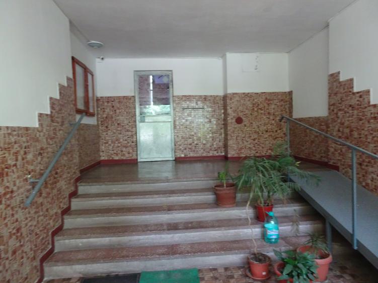 Apartament cu 2 camere decomandat în Tineretului