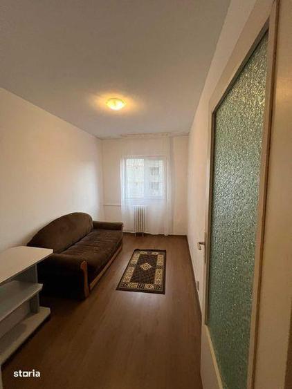 Apartament cu 3 camere în Nufărul