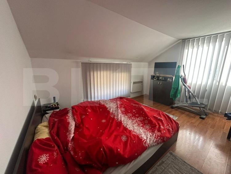Casă individuală cu 4 camere cu Canalizare în Iris