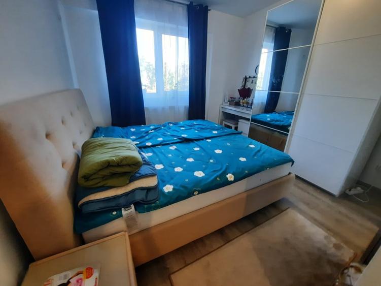 Apartament cu 3 camere decomandat în Prelungirea Ghencea