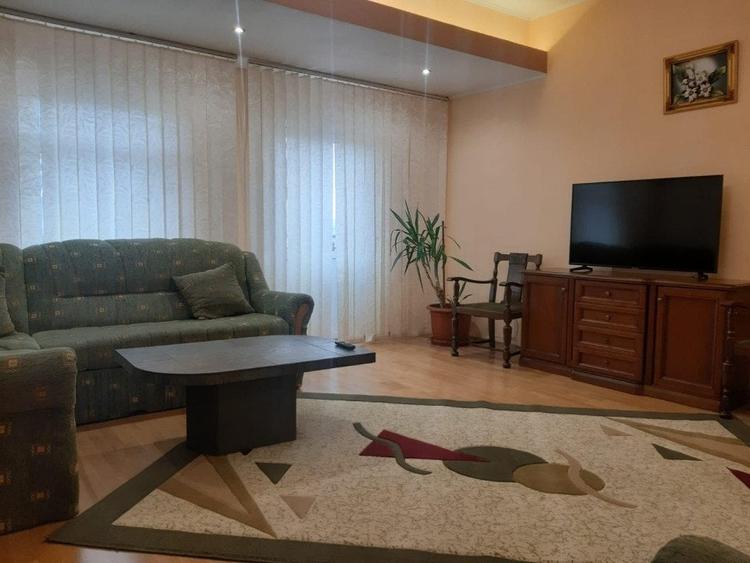 Spațiu comercial, de 280 mp, în Universității