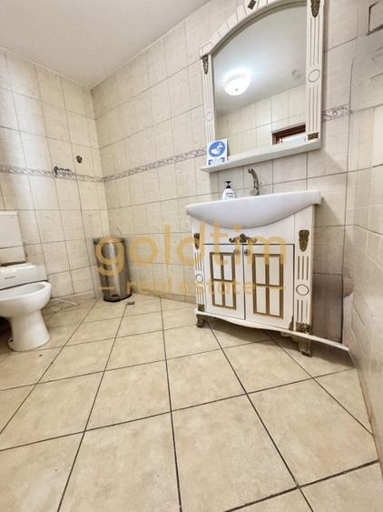 Casă individuală cu 4 camere cu Canalizare în Eminescu