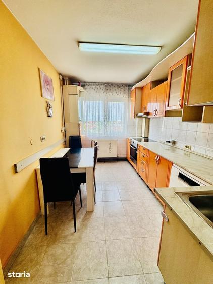 Apartament cu 4 camere în Micălaca