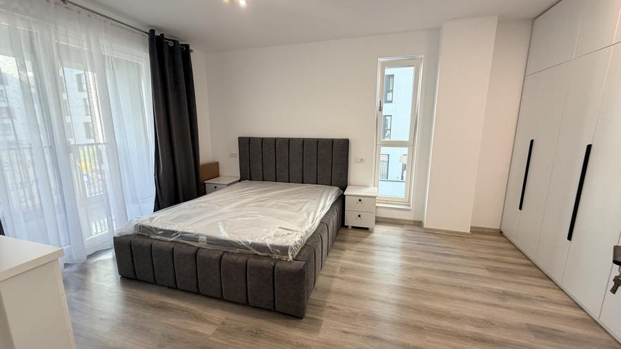 Apartament cu 2 camere semidecomandat, mobilat în Florești