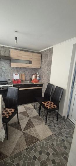 Casă cu 2 camere cu Teren 400 Mp în Central