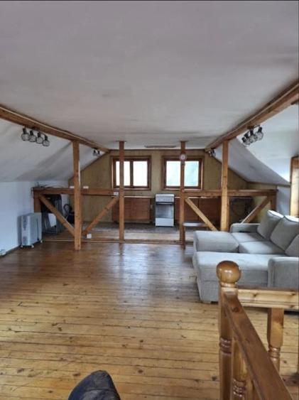 Casă cu Teren 124 Mp în Rucăr