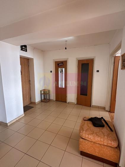 Apartament cu 2 camere decomandat, mobilat în Unirii