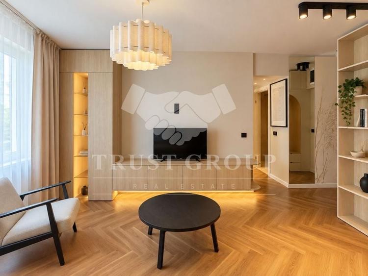 Apartament cu 2 camere decomandat, mobilat în Sala Palatului
