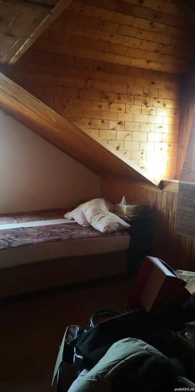 Casă cu 5 camere cu Teren 8900 Mp în Pătroaia-Deal