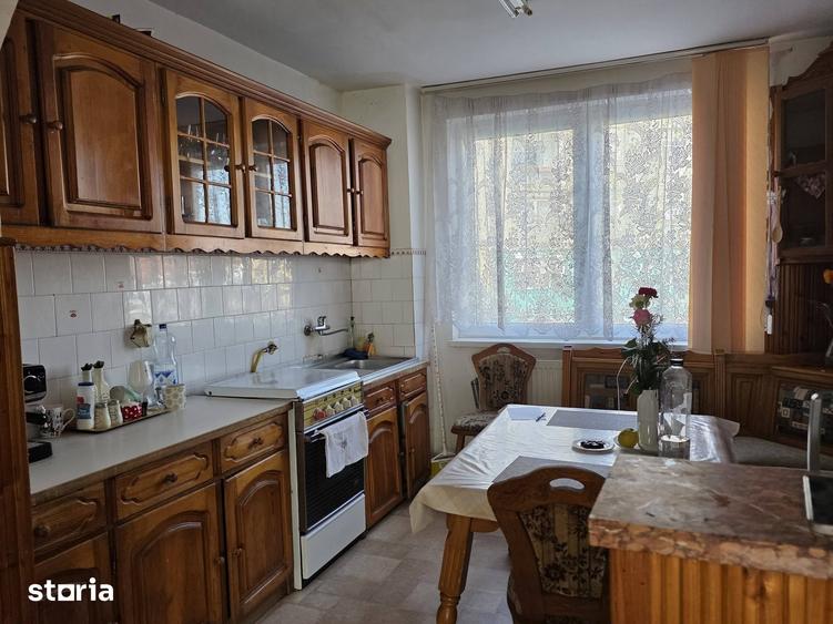 Apartament cu 3 camere în Central