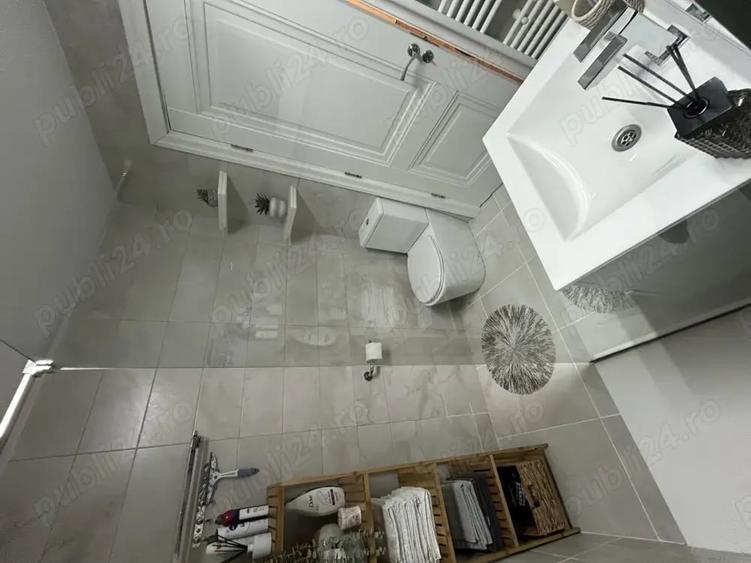 Apartament cu 3 camere decomandat în Hârșova