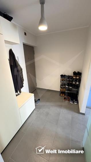 Apartament cu 2 camere semidecomandat, mobilat în Central