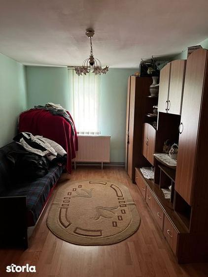 Casă cu 3 camere cu Teren 100 Mp în Cenei