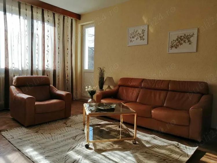 Apartament cu 3 camere decomandat în Ultracentral