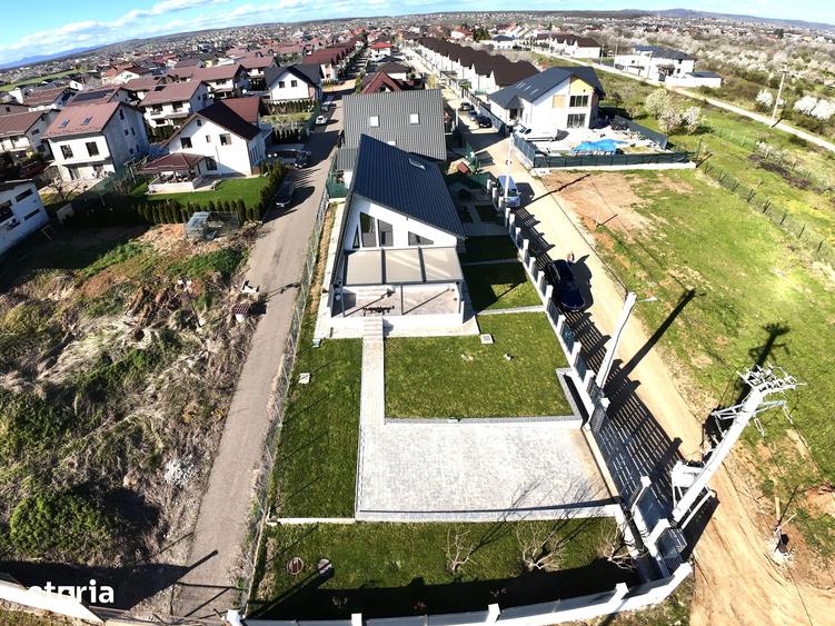 Casă cu 3 camere cu Teren 625 Mp în Păulești