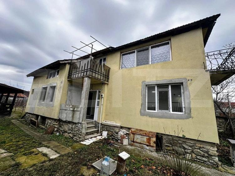 Casă individuală cu 4 camere cu Teren 4000 Mp în Stănești