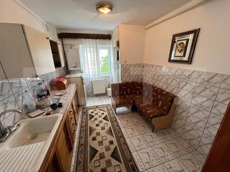 Apartament cu 2 camere decomandat, mobilat în Micro 12