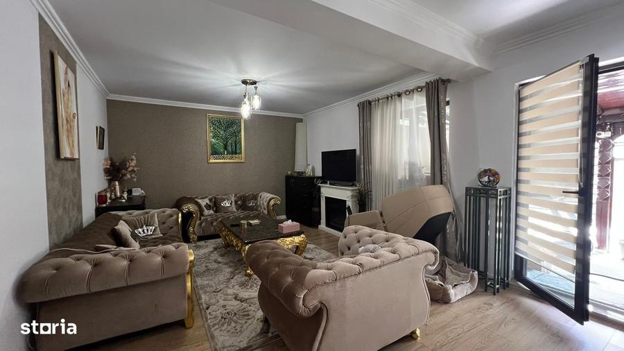 Casă cu 4 camere în Crevedia
