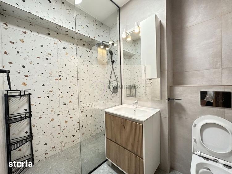 Apartament cu 3 camere decomandat, mobilat în Zorilor
