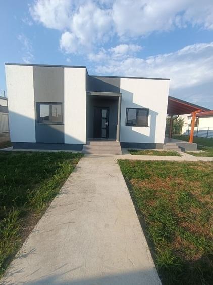 Casă individuală cu 5 camere cu Teren 500 Mp în Câmpineanca