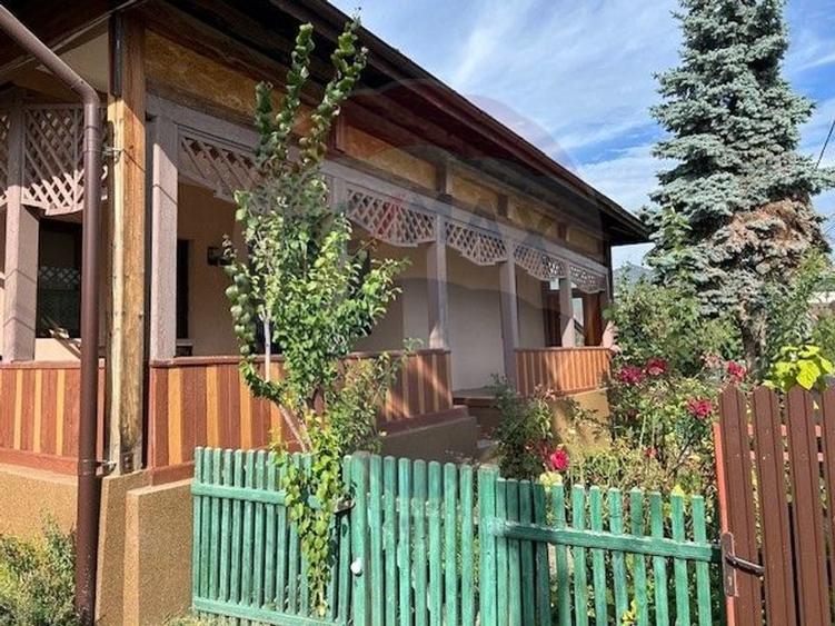 Casă individuală cu 4 camere cu Teren 1478 Mp în Măneciu-Ungureni