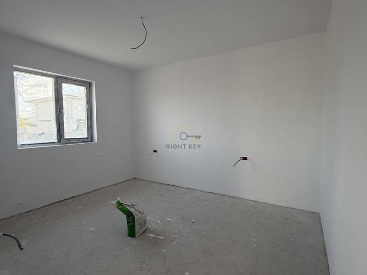 Duplex cu 3 camere cu Teren 250 Mp în Clinceni