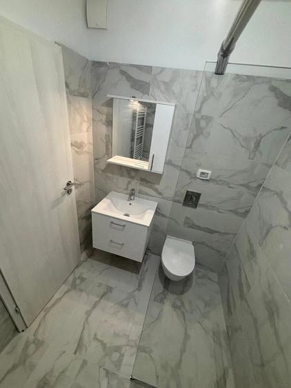 Garsonieră decomandată în Central