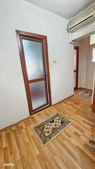 Apartament cu 2 camere decomandat în Micro 21