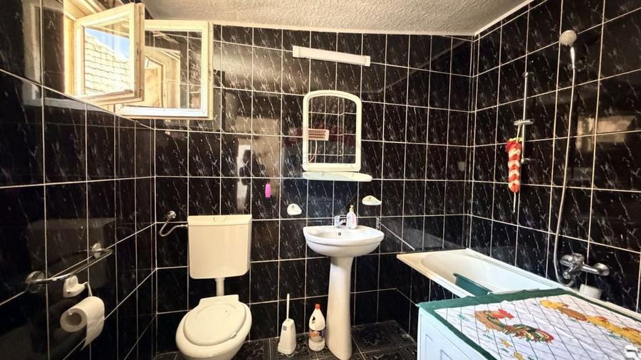 Casă cu 4 camere cu Teren 700 Mp în Vitrometan