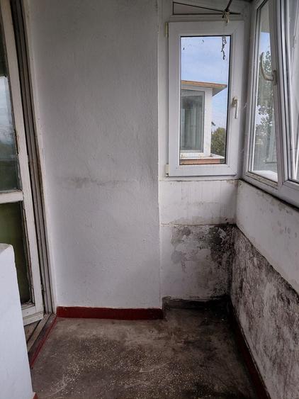 Apartament cu 3 camere decomandat în Micro 16