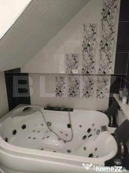 Casă cu 8 camere cu Teren 488 Mp în Marginea