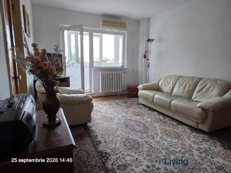 Apartament cu 4 camere decomandat, mobilat în Eroii Revoluției