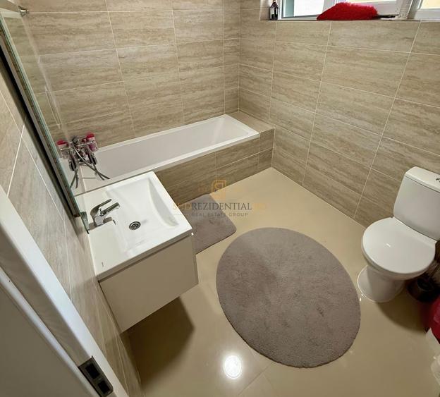 Apartament cu 3 camere decomandat, mobilat în Berceni