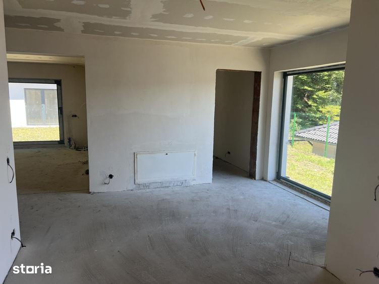 Casă cu 4 camere cu Teren 500 Mp în Baciu