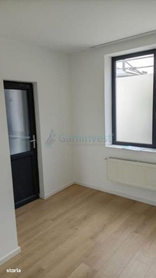 Spațiu comercial, de 16 mp, în Decebal