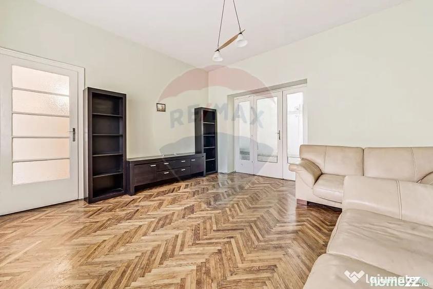 Apartament cu 4 camere decomandat în Ultracentral