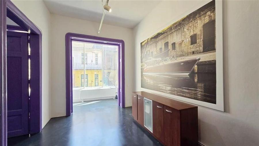 Apartament cu 4 camere semidecomandat, mobilat în Iosefin