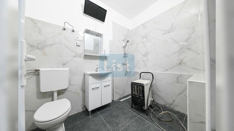 Birou, de 416 mp, în Dej